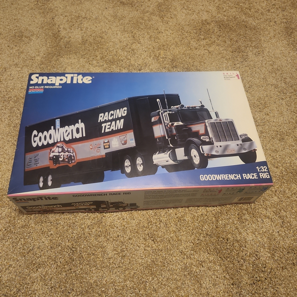 SnapTite Goodwrench Race Rig Model Kit